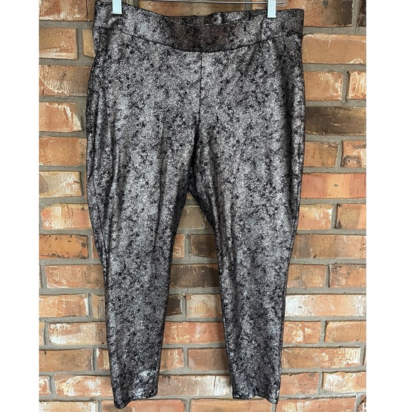 Torrid Women’s Plus Size Full Length Signature Waist Crackle Leggings Size 2X - Picture 5 of 7